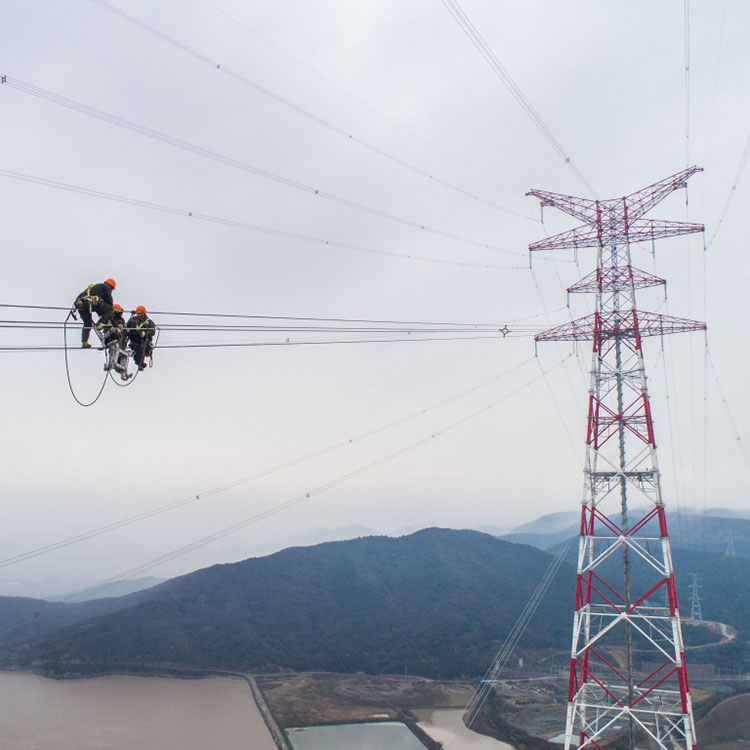 Transmission tower